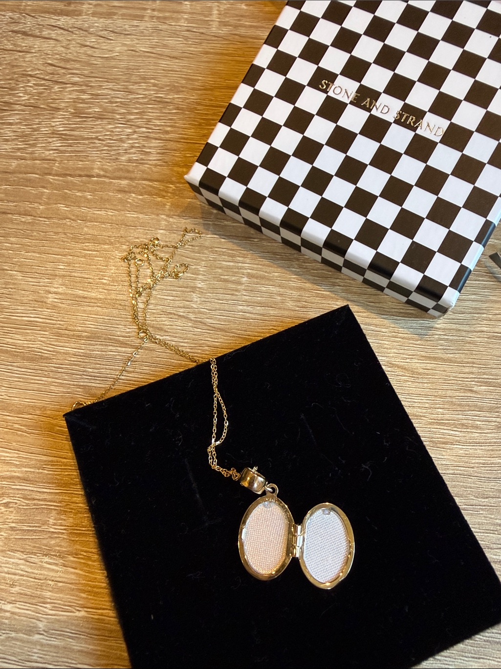 Stone And Strand 14k Yellow Gold Locket Precious Moments Necklace — image 5 of 8